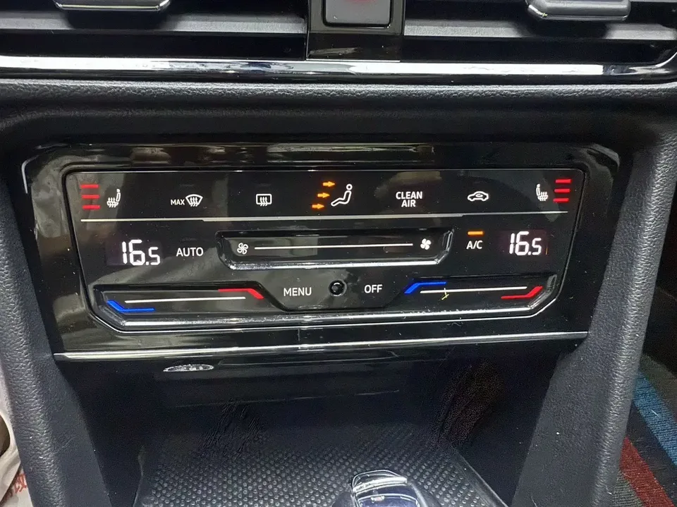 Volkswagen Tharu tuyue 2022 280TSI 2WD Deluxe Edition 2023 — thumbnail 3