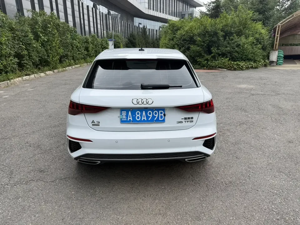 Audi A3 Audi A3 2022 Sportback 35 TFSI Stylish and sporty 2022 — thumbnail 2
