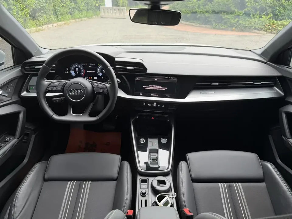 Audi A3 Audi A3 2022 Sportback 35 TFSI Stylish and sporty 2022 — thumbnail 5