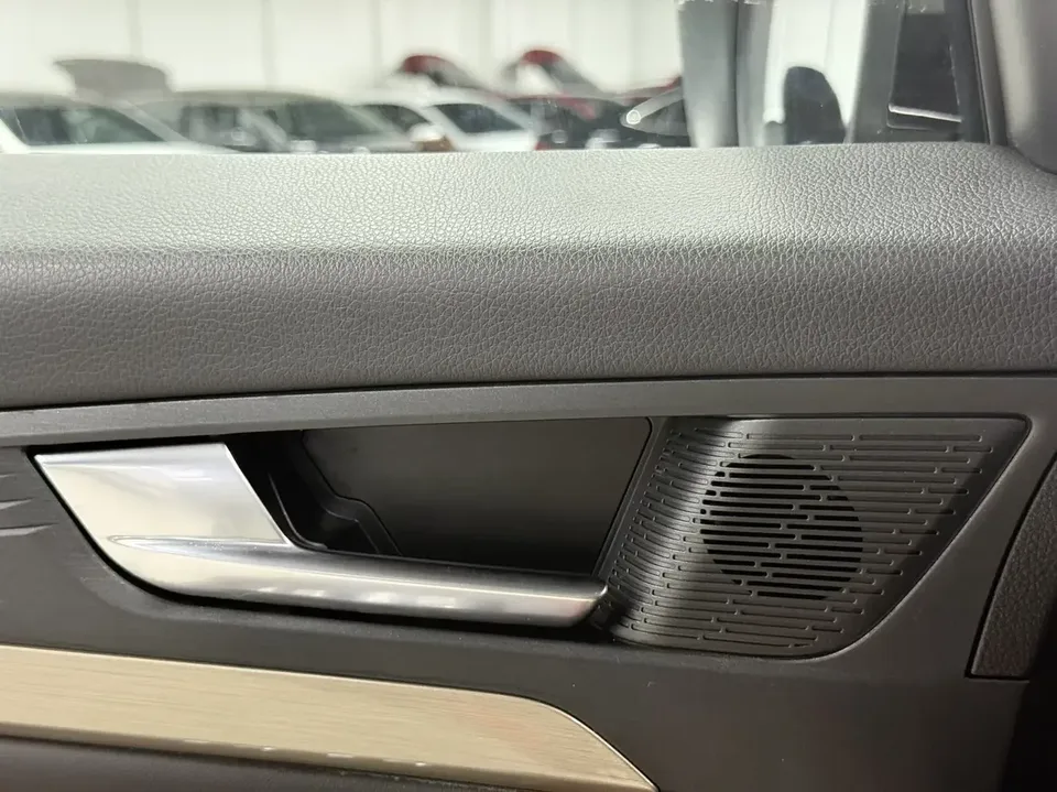 Jetour Jietu X70 Jietu X70 2023 1.5T DCT Beyond PRO 5 Seaters 2023 — thumbnail 4