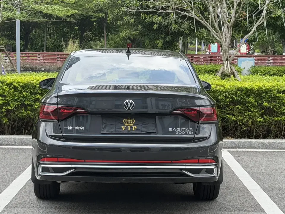 Volkswagen Sagitar Sagitar 2024 300TSI DSG Beyond Edition 2024 — thumbnail 2