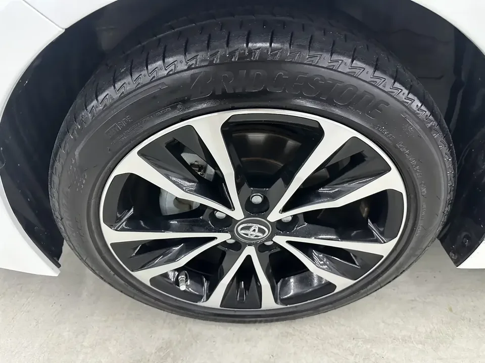Toyota Levin Lei Ling 2022 185T CVT Sports Edition 2022 — thumbnail 3