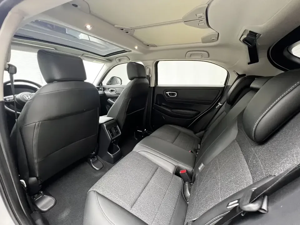 Honda VEZEL Binzhi 2023 1.5L CVT Technology Edition 2023 — thumbnail 4