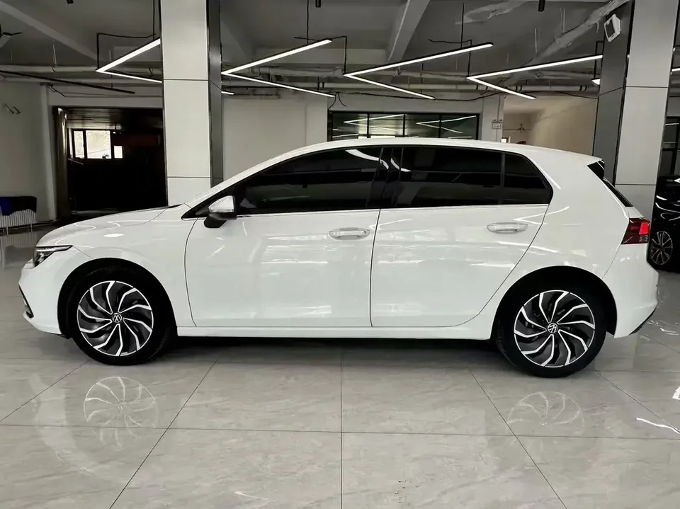 Volkswagen Golf golf 2023 200TSI DSG Pro 2024 — thumbnail 4