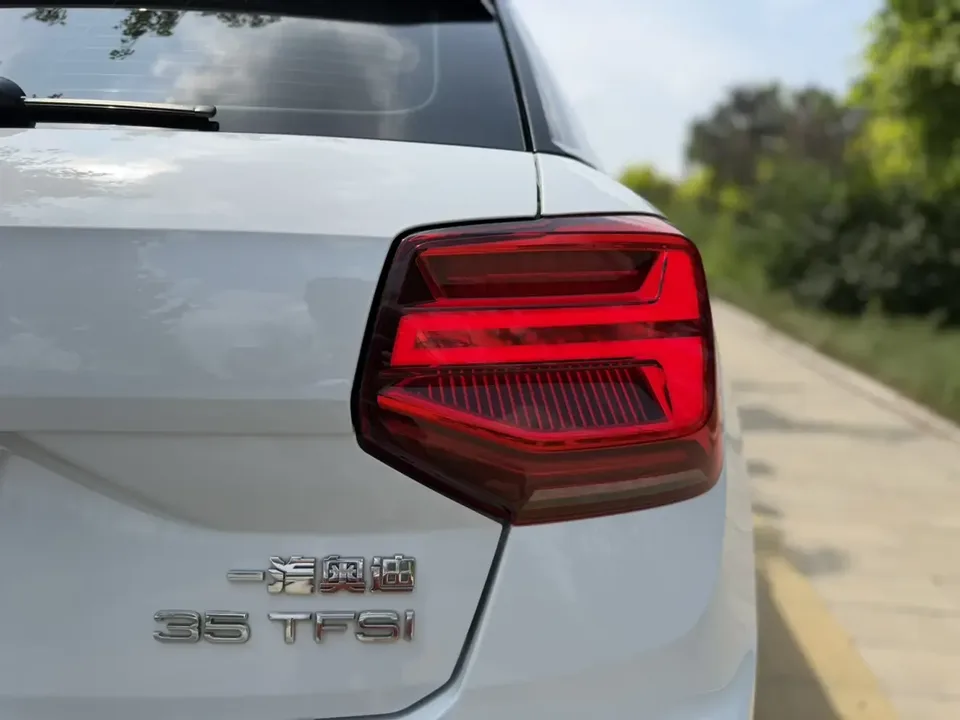 Audi Q2L Audi Q2L 2022 35 TFSI Stylish Dynamic 2023 — thumbnail 3
