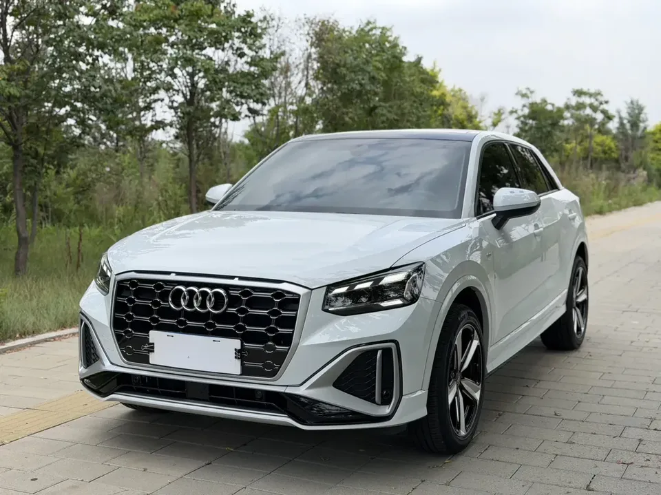 Audi Q2L Audi Q2L 2022 35 TFSI Stylish Dynamic 2023 — photo 1, buy with delivery to Moscow