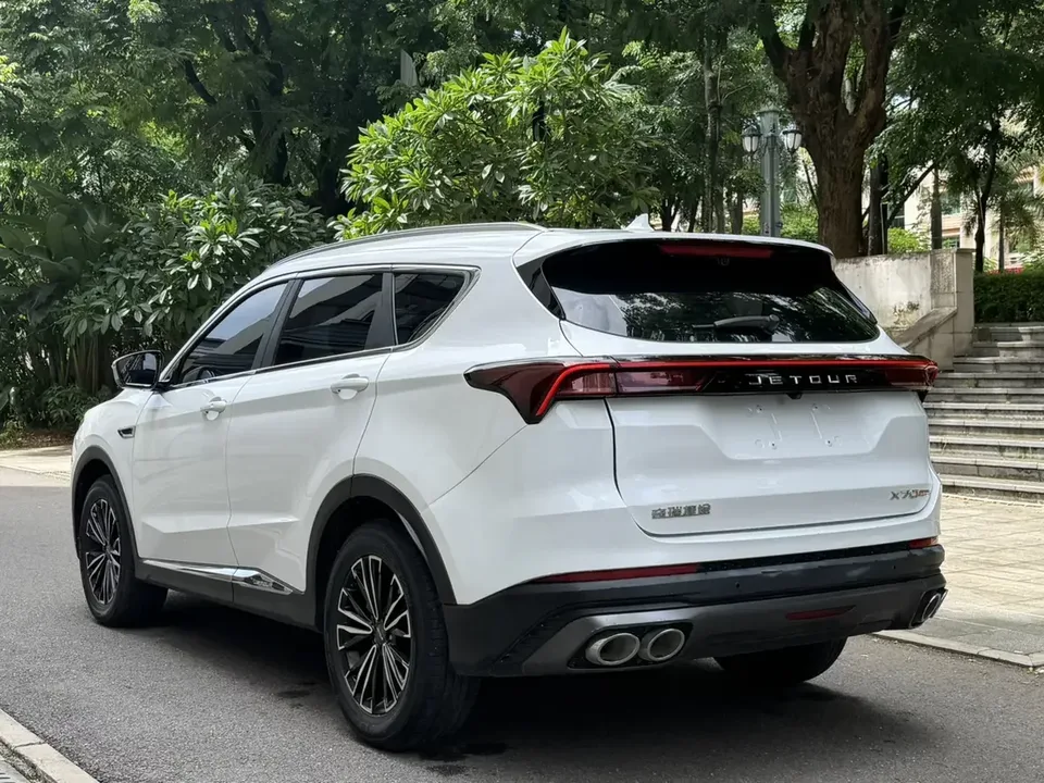 Jetour Jietu X70 PLUS Jietu X70 PLUS 2022 1.5T CVT 5-seater 2022 — thumbnail 2