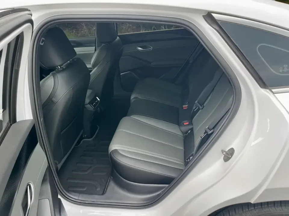 BYD Qin L EV Qin L EV 2025 470KM Leading Model 2025 — thumbnail 3