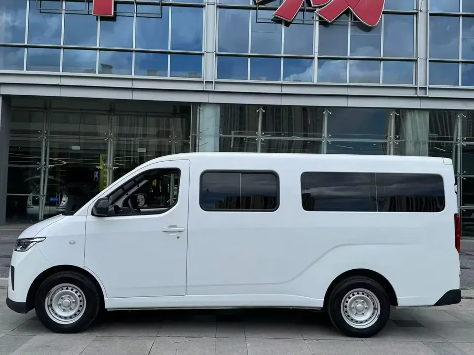 Wuling Yangguang Wuling Yangguang 2024 300km Comfortable Bus Version 75kW 2024 — thumbnail 4