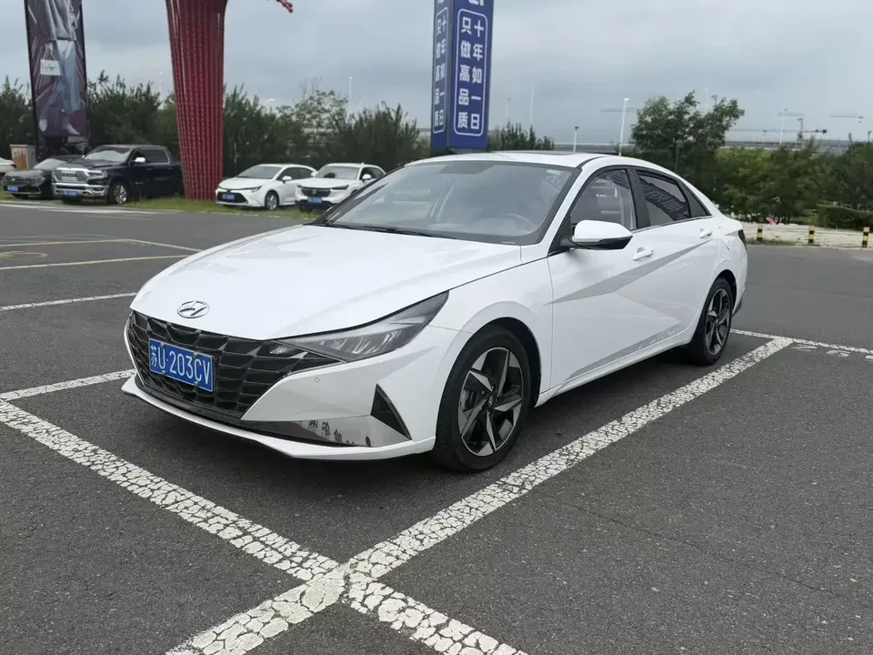 Hyundai Elantra Elantra 2022 1.5L CVT GLX Elite Edition 2022 — photo 1, buy with delivery to Moscow