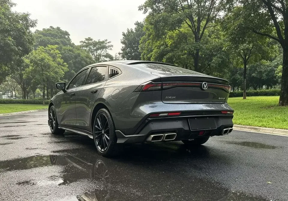 Changan UNI-V Changan UNI-V 2024 1.5T Premium Sports 2024 — thumbnail 4