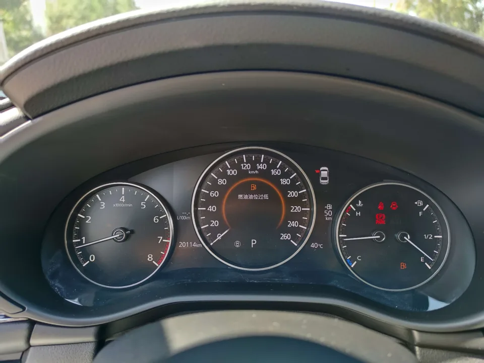 Mazda Axela Mazda3 Angkesela 2025 2.0L Automatic Premium Edition 2025 — thumbnail 3