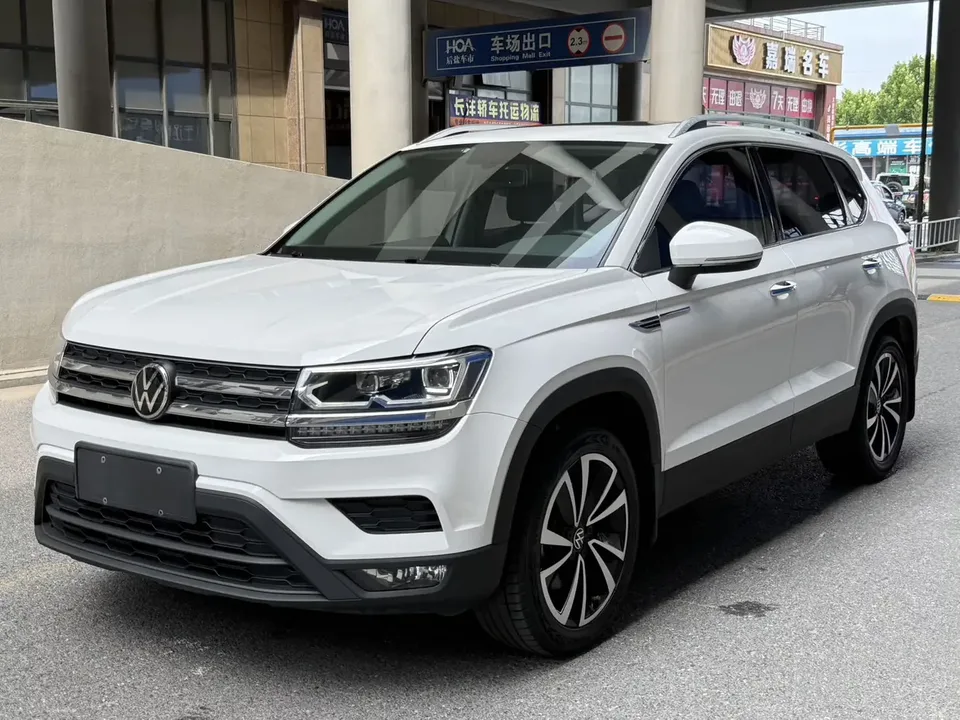 Volkswagen Tharu tuyue 2022 280TSI 2WD Deluxe Edition 2022 — photo 1, buy with delivery to Moscow