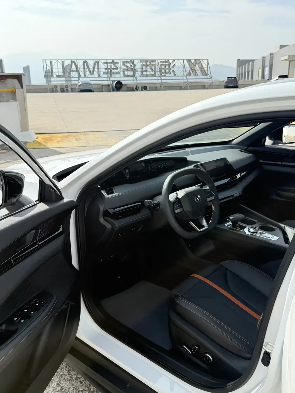 Changan UNI-V Changan UNI-V 2024 1.5T Premium 2025 — thumbnail 3