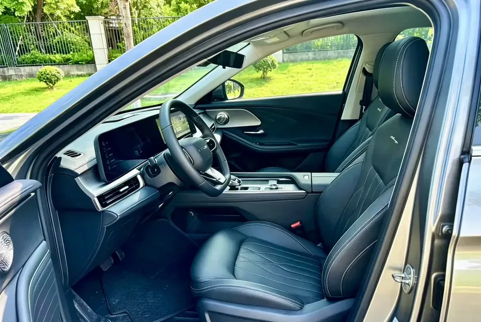 Chery Arrizo 8 Arrizo 8 2024 1.6TGDI DCT Intelligence 2024 — thumbnail 3