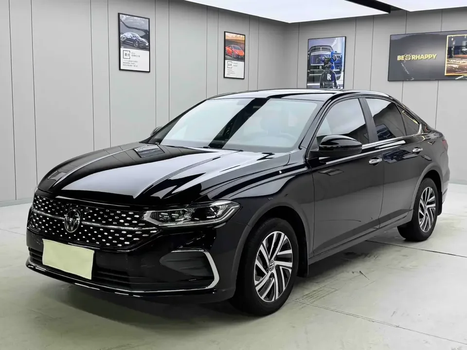 Volkswagen Lavida Lavida 2023 280TSI DSG Starry Sky Edition 2022 — photo 1, buy with delivery to Moscow