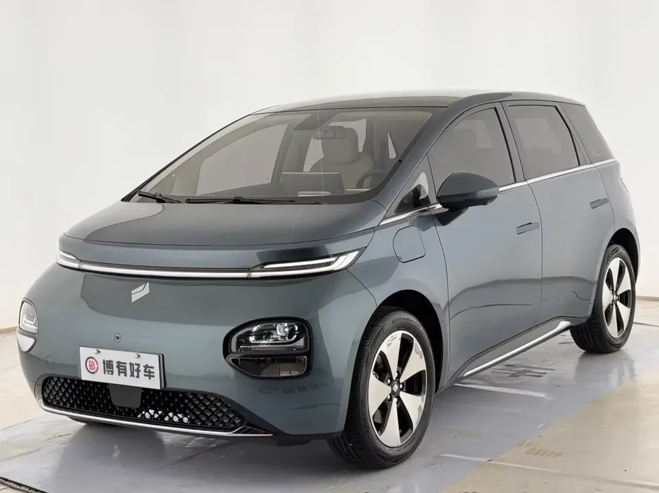 Baojun clouds clouds 2023 460 Max 2023 — photo 1, buy with delivery to Moscow