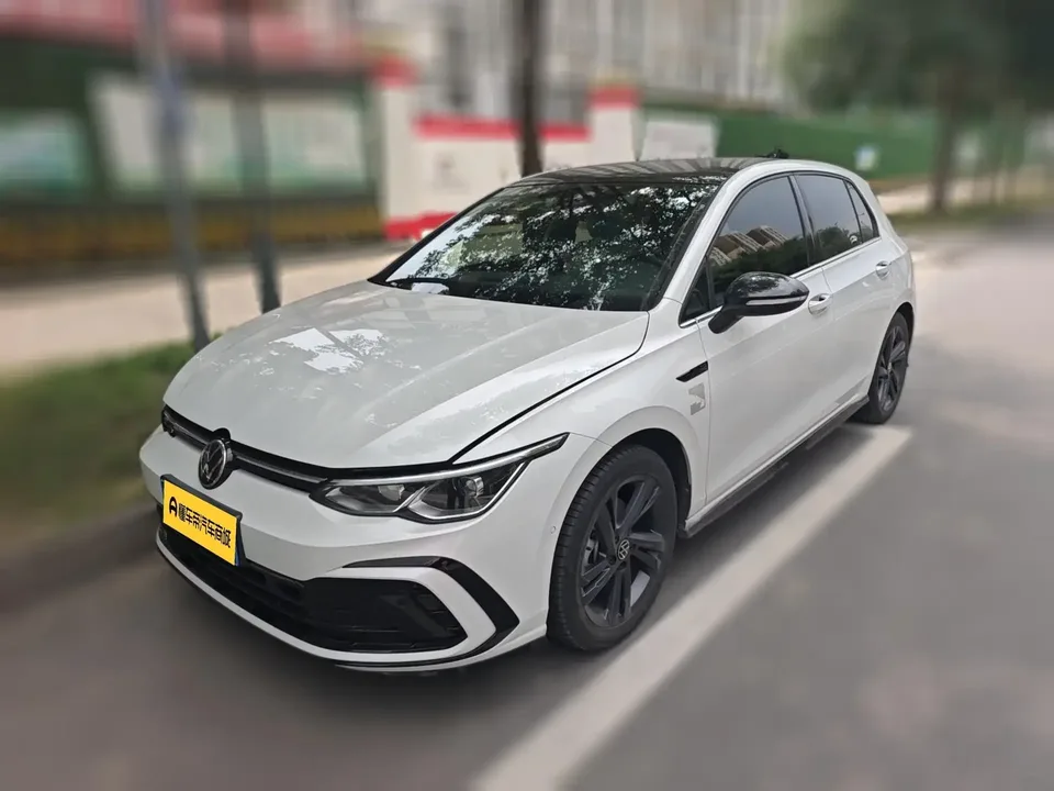 Volkswagen Golf golf 2021 280TSI DSG R-Line 2022 — photo 1, buy with delivery to Moscow