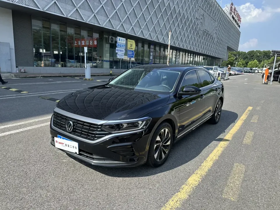 Volkswagen Passat Passat 2022 280TSI Elite Edition 2022 — photo 1, buy with delivery to Moscow