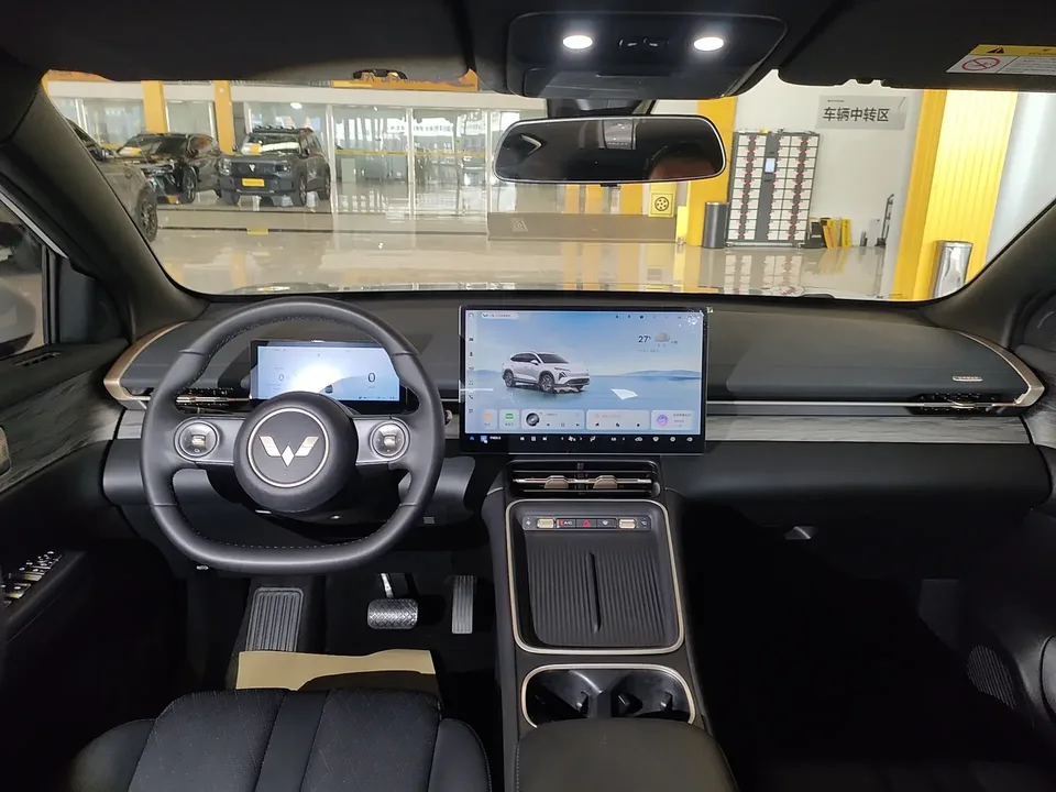 Wuling Starlight S PHEV Wuling Starlight S PHEV 2024 130km Pilot 2024 — thumbnail 2