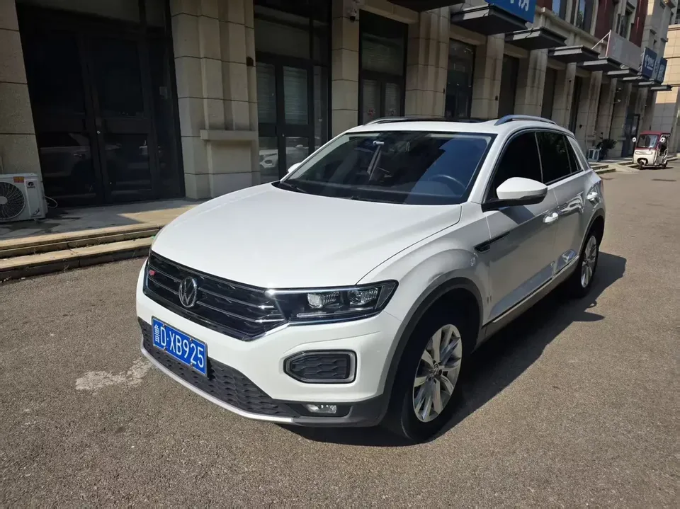 Volkswagen T-Roc TANG 2022 280TSI DSG 2WD Elite PLUS 2022 — photo 1, buy with delivery to Moscow