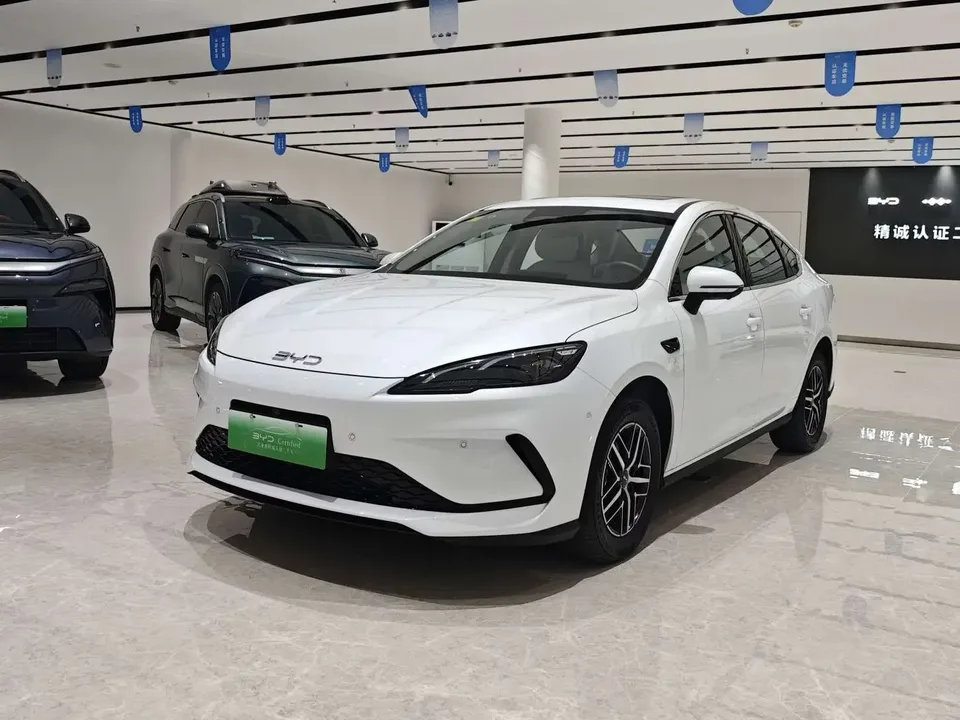 BYD Seal 05DM Seal 05DM 2025 DM-i 120KM flagship version 2025 — photo 1, buy with delivery to Moscow