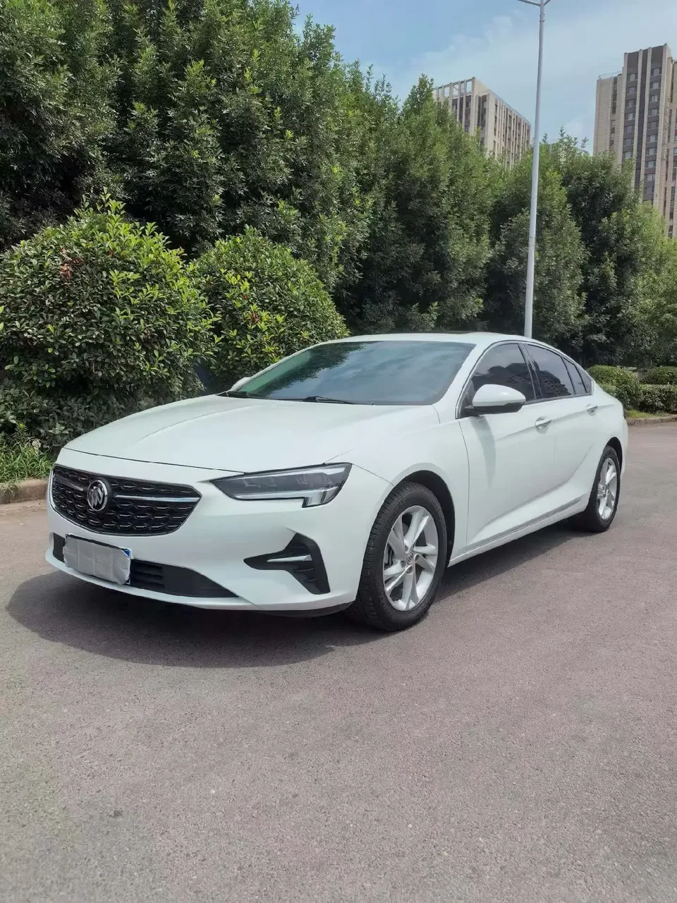 Buick Majesty Majesty 2022 552T Smart 2022 — photo 1, buy with delivery to Moscow