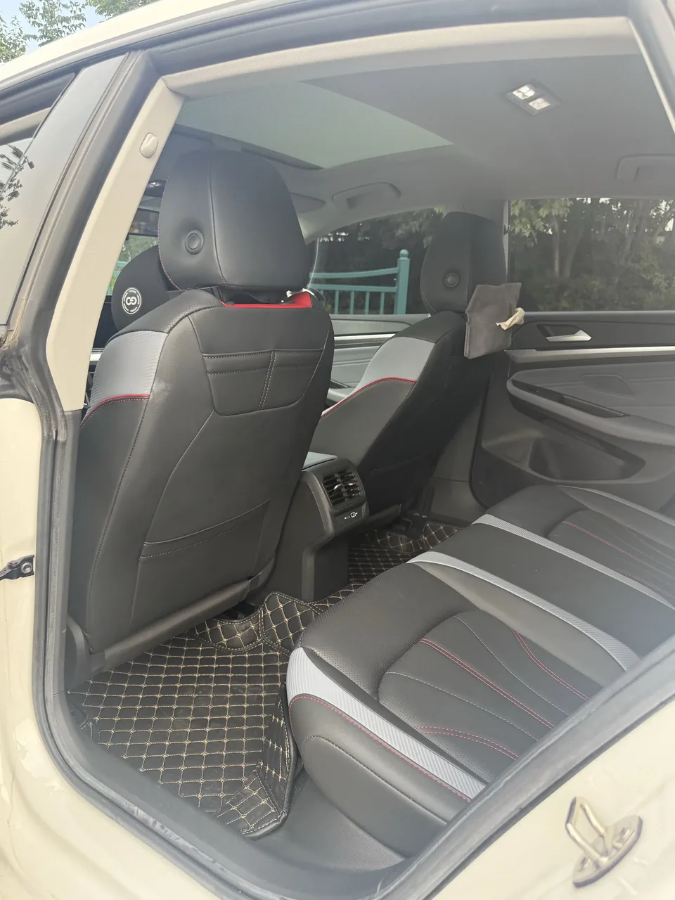 Volkswagen Lamando Lingdu 2022 Lingdu L 280TSI DSG Hot Edition 2022 — thumbnail 4