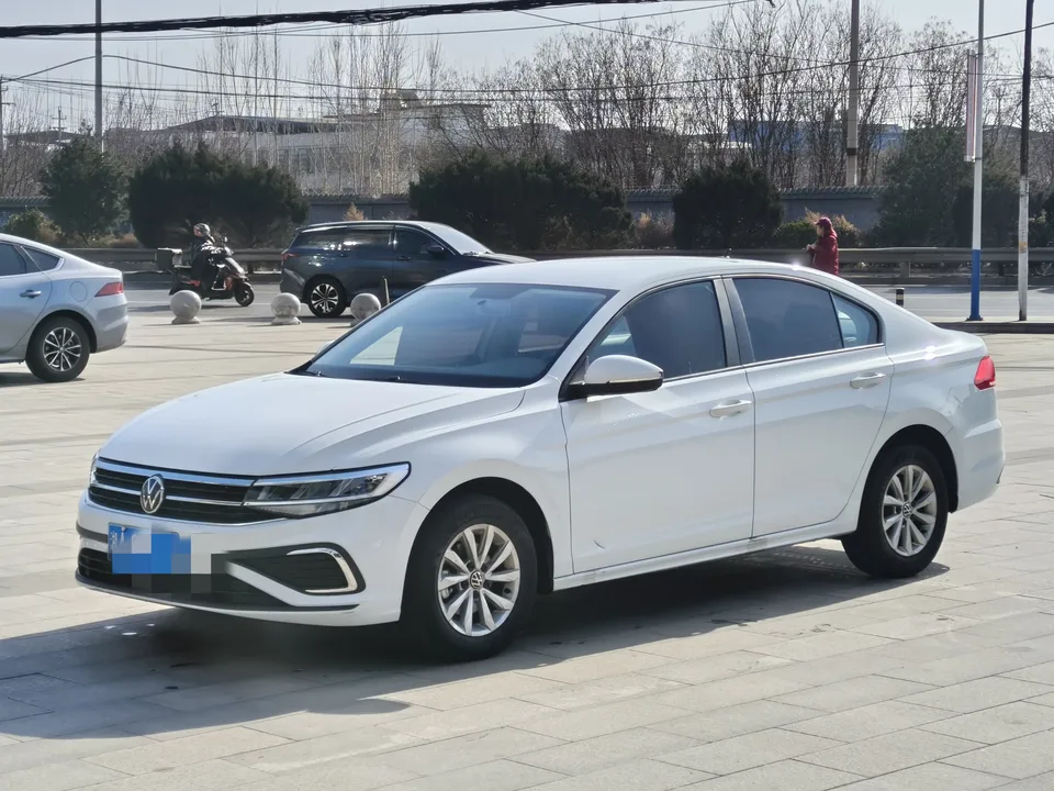Volkswagen Bora Bora 2024 300TSI DSG Premium Edition 2024 — photo 1, buy with delivery to Moscow