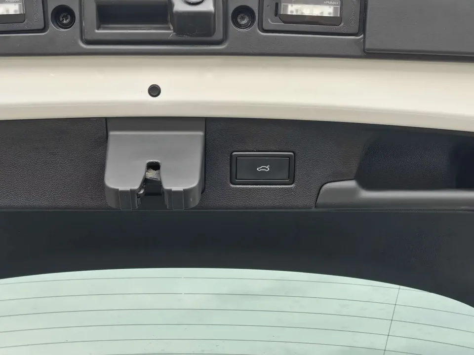 Volkswagen Lamando Lingdu 2023 Lingdu L 280TSI DSG Cool Edition 2023 — thumbnail 3