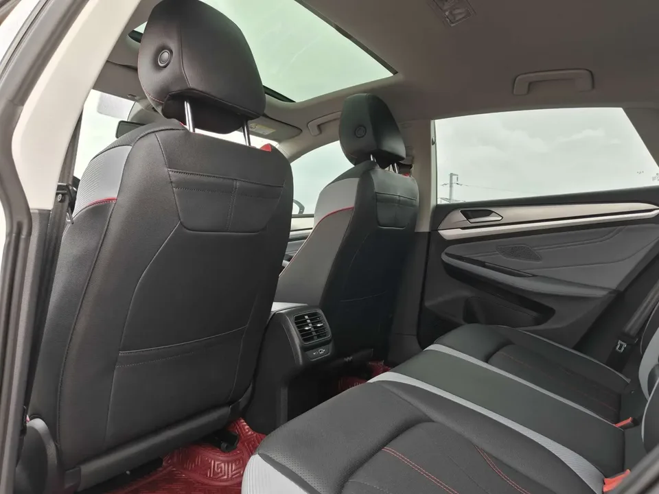 Volkswagen Lamando Lingdu 2023 Lingdu L 280TSI DSG Cool Edition 2023 — thumbnail 4