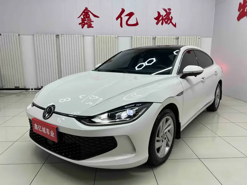 Volkswagen Lamando Lingdu 2023 Lingdu L 280TSI DSG Cool Edition 2022 — photo 1, buy with delivery to Moscow
