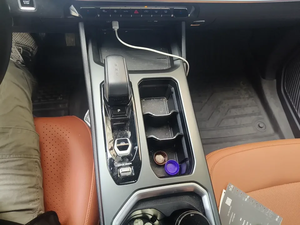 Geely Okavango Haoyue L 2024 2.0TD DCT Flagship 2024 — миниатюра 3