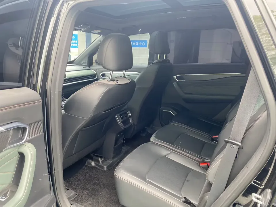 Geely Okavango Haoyue L 2024 2.0TD DCT Premium 2024 — thumbnail 3