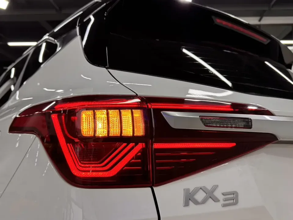Kia Run proudly Run proudly 2021 1.5L CVT Trend Edition 2023 — thumbnail 3