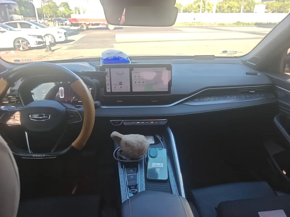 Geely Preface Xing Rui 2023 1.5T Kunlun Edition 2023 — thumbnail 2