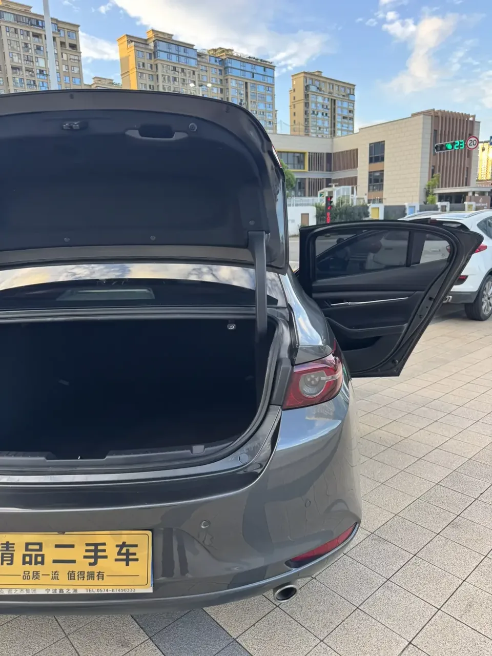 Mazda Axela Mazda3 Angkesela 2021 2.0L Automatic Quality Edition 2023 — thumbnail 3