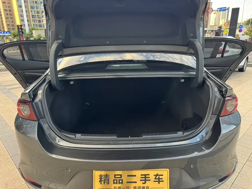 Mazda Axela Mazda3 Angkesela 2021 2.0L Automatic Quality Edition 2023 — thumbnail 5