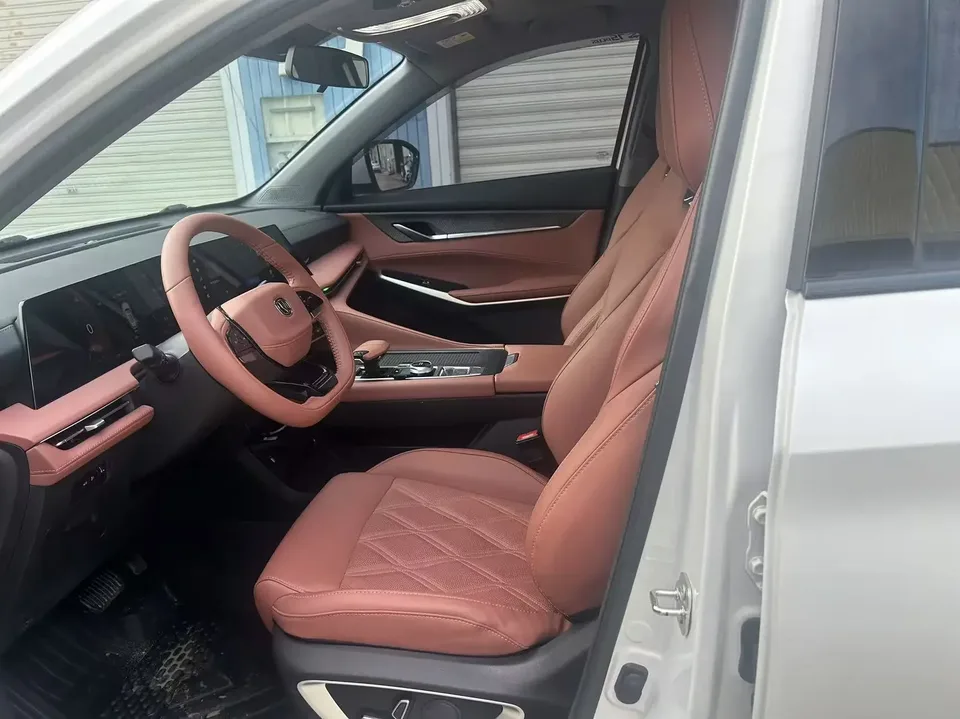 Changan CS75PLUS Changan CS75 PLUS 2023 The third generation 1.5T automatic premium model 2024 — thumbnail 5