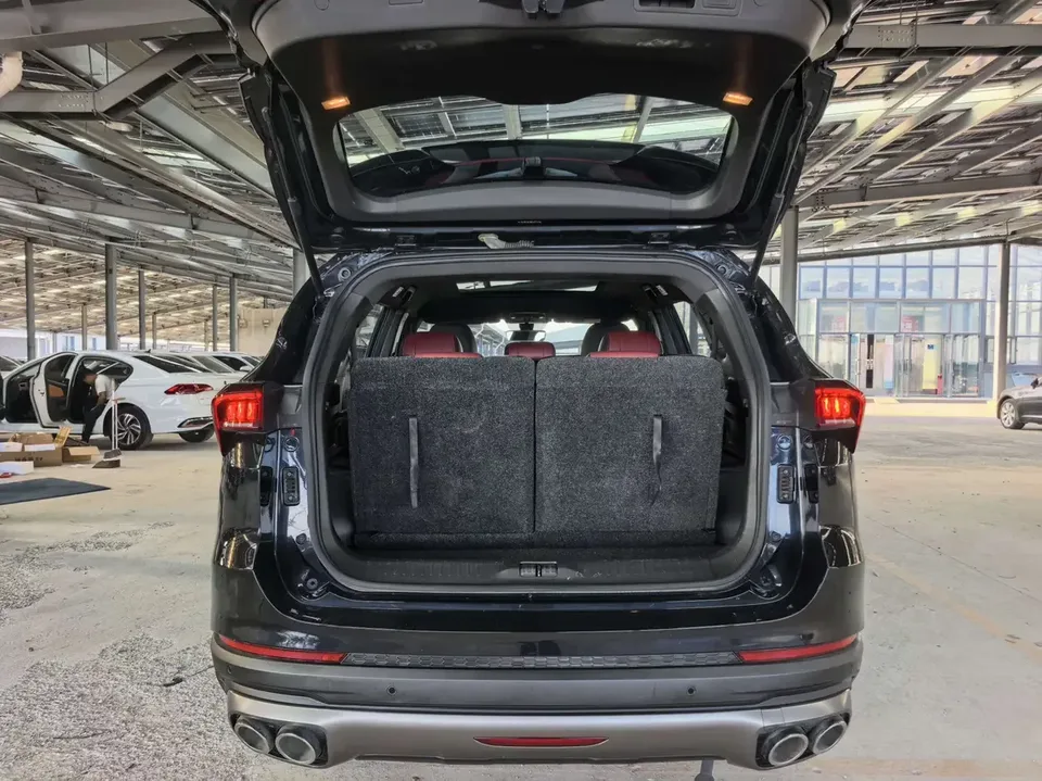 Jetour Jietu X70 PLUS Jietu X70 PLUS 2022 1.5T CVT 7-seater 2022 — thumbnail 4