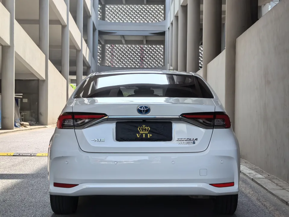 Toyota Corolla Corolla 2021 Dual Engine 1.8L E-CVT Elite Edition 2022 — thumbnail 2