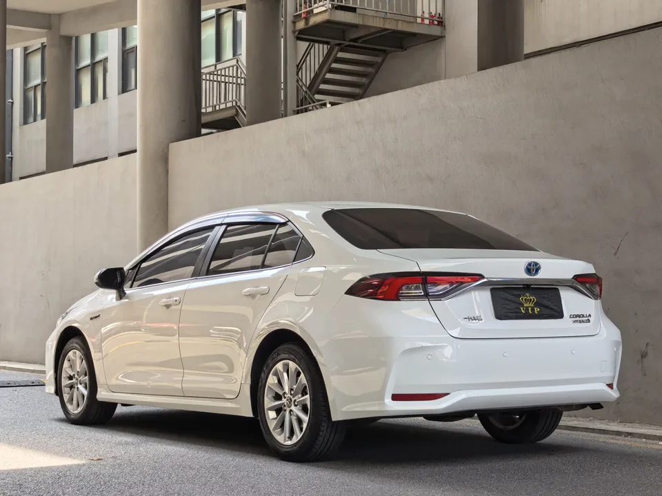 Toyota Corolla Corolla 2021 Dual Engine 1.8L E-CVT Elite Edition 2022 — thumbnail 4