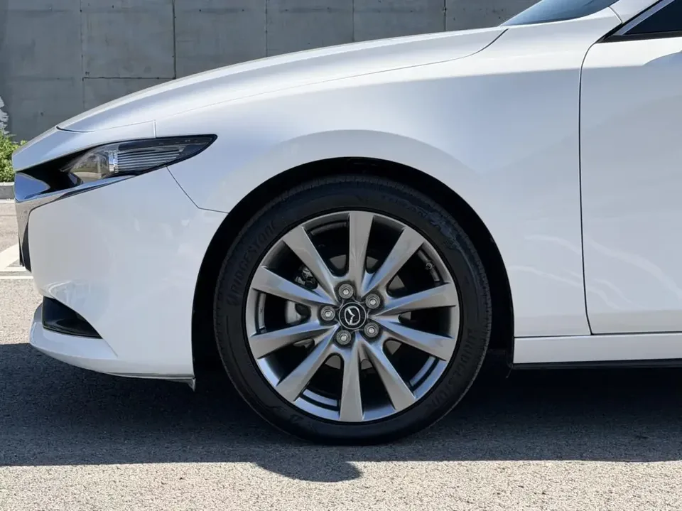 Mazda Axela Mazda3 Angkesela 2021 2.0L Automatic Quality Edition 2022 — thumbnail 3
