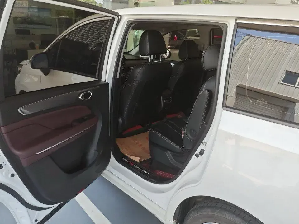 GAC Trumpchi M6 Trumpchi M6 2021 Pro 270T AT Premium Edition 2022 — thumbnail 3
