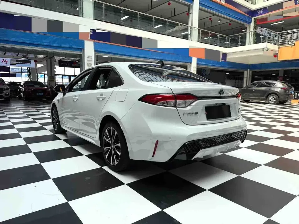 Toyota Levin Lei Ling 2022 Dual Engine 1.8H E-CVT Sports Edition 2022 — thumbnail 2