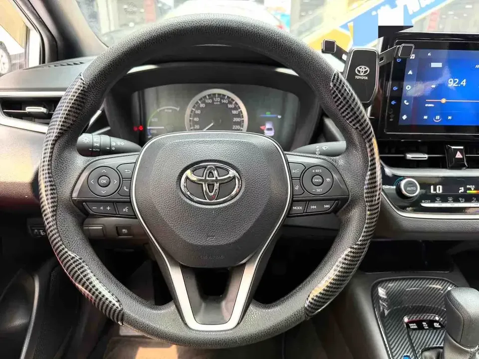 Toyota Levin Lei Ling 2022 Dual Engine 1.8H E-CVT Sports Edition 2022 — thumbnail 4