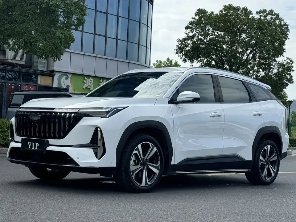 Geely Atlas L Boyue L 2025 Fourth generation 1.5TD DCT Sanhe 2025 — photo 1, buy with delivery to Moscow