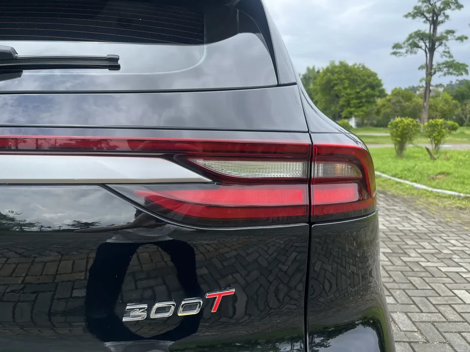 Exeed TXL Stars in the clouds 2025 300T 2WD Star Edition 2024 — thumbnail 3