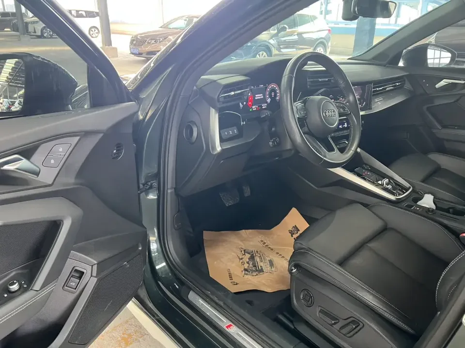 Audi A3 Audi A3 2022 Sportback 35 TFSI Stylish and sporty 2022 — thumbnail 4