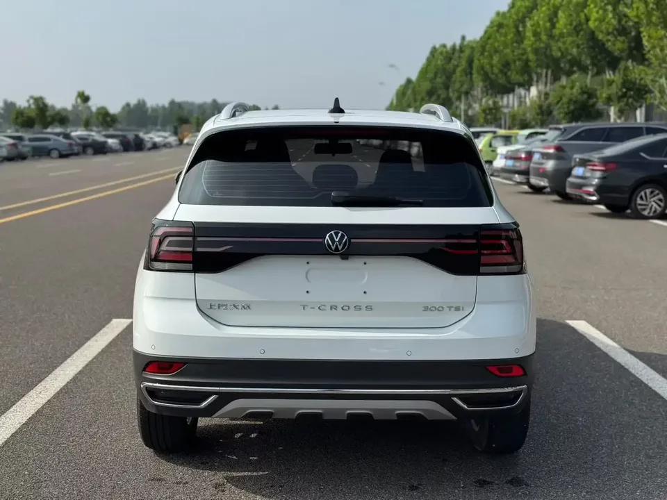 Volkswagen Tu Kai Tu Kai 2023 300TSI DSG Comfort Edition 2024 — thumbnail 2